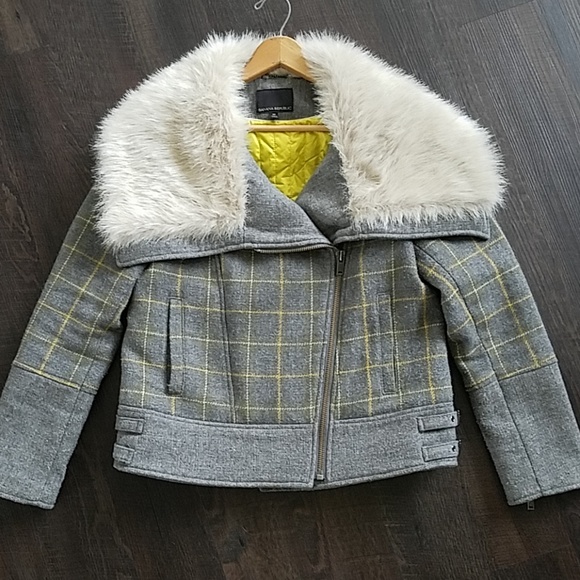 Banana Republic Jackets & Blazers - Wool Coat with Luxurious Fur Collar